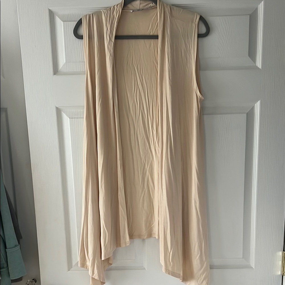 Cream Sleeveless Drape Vest